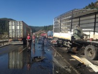 İÇMELER - Osmaneli'de 2 Tır Çarpıştı