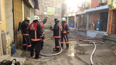 Beyoğlu'nda Yangın Paniği