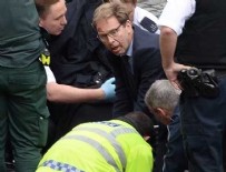 Bıçaklanan polise ilk müdahale İngiliz bakandan