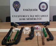 Eskişehir Polisinin 11 Adrese Eş Zamanlı Uyuşturucu Operasyonu