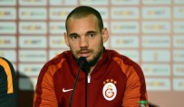 YILDIZ FUTBOLCU - Sneijder: Türkiye'den ayrılmayı…