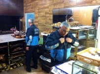 EKMEK ÜRETİMİ - Zabıtadan Fırınlara Gece Denetimi