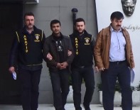 İSTANBUL YOLU - Biber Gazlı Taksi Gaspçısını Kazağı Ele Verdi