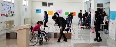 Gaziantep'te Ortaokul Öğrencilerine Engelsiz Yaşam Parkuru