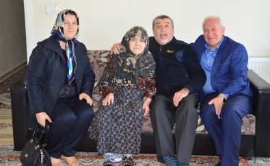 Lapseki'de, Yaşlılara Saygı Haftası Etkinlikleri