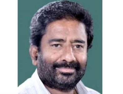 Milletvekili müdürü terlikle dövdü!