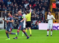 YILDIZ FUTBOLCU - UEFA, Aboubakar'ı 3 Maç İle Cezalandırdı
