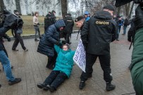 Beyaz Rusya'da Vergi Protestosuna Yüzlerce Tutuklama