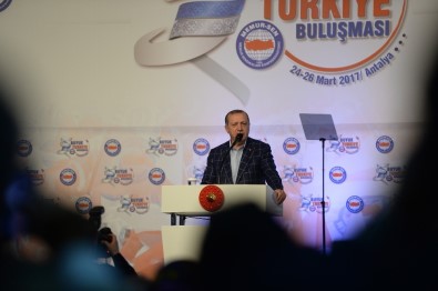 Cumhurbaşkanı Erdoğan Açıklaması 'Dün Ak Dediğine Bugün Kara Diyen Şahıstan Siyasetçi Olmaz'