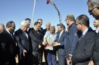 ABDURRAHMAN TOPRAK - Kahta Fen Lisesi Erkek Öğrenci Yurdunun Temeli Dualar Eşliğinde Atıldı