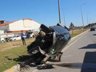 Manavgat'ta Otomobil Takla Attı Açıklaması 3 Yaralı
