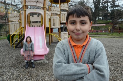 9 Yaşındaki Bayram 50 Bin Liraya 'Anne' Diyecek