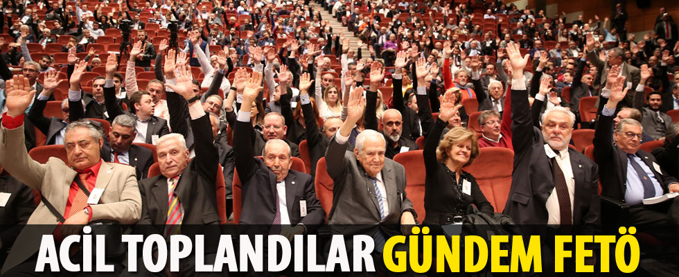 Galatasaray yönetimi acil olarak toplandı