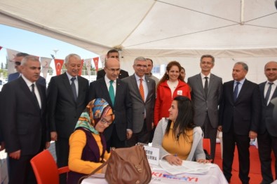 Adana 6. İstihdam Fuarı'nda Kan Bağışına Yoğun İlgi