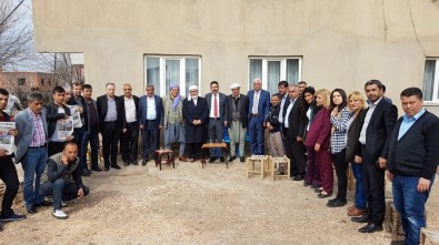AK Parti Bağlar Teşkilatı Köyleri Ziyaret Etti
