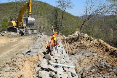 Fatsa'da Oluklu-Hatipli Yolu Sıcak Asfalta Kavuşuyor