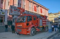 TÜRKIYE BELEDIYELER BIRLIĞI - Hakkari Belediyesine Hibe İtfaiye Aracı