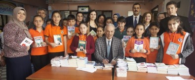 Kütüphaneler Haftası Alaşehir'de Kutlandı