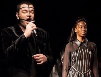 DEFİLE - Salavat eşliğinde transparan defile