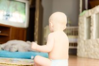 FARKINDALIK GÜNÜ - Çocuğunuz Televizyon Kapandığında Tepki Vermiyorsa Dikkat