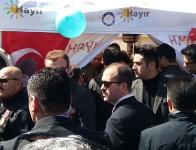 Cumhurbaşkanı Erdoğan 'hayır' çadırını ziyaret etti