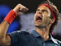 ROGER FEDERER - Federer'in bileği bükülmüyor
