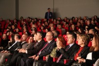 İSMAIL ÇORUMLUOĞLU - Manisalılar 'Kocamın Nişanlısı' İle Güldü