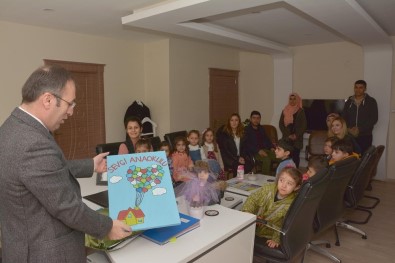 Miniklerden Başkan Vekili Akgül'e Teşekkür Ziyareti