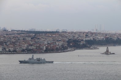 Türk Savaş Gemileri İstanbul Boğazı'nda Böyle Görüntülendi