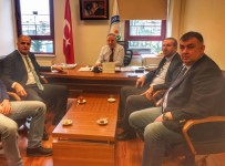 AKIF ÜSTÜNDAĞ - TVF Başkanı Üstündağ'dan Nilüfer Belediyespor'a Ziyaret