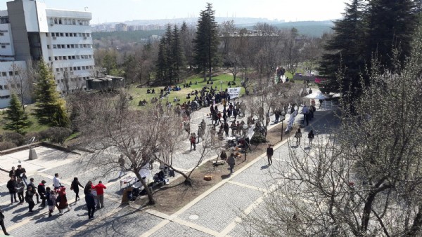 ODTÜ'lüler Hayır şenliği başlattı