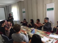 SEÇİLME YAŞI - Başkan Özgüven'den İşaret Dili Kursuna Ziyaret