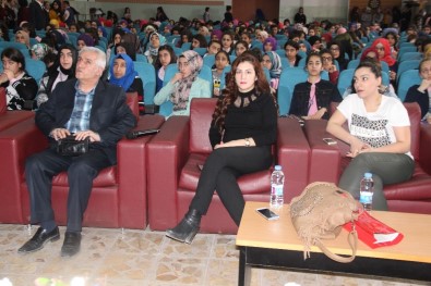 Elazığ'da Öğrencilere Sağlık Semineri Verildi