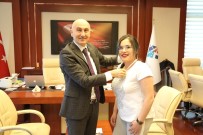 BİLEK GÜREŞİ - HKÜ Farklı Spor Dallarında Madalyalarını Arttırıyor