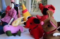 MUHSİN ERTUĞRUL - Lösemili Çocuklar İçin Üretilen Bez Bebekler LÖSEV'e Teslim Edildi