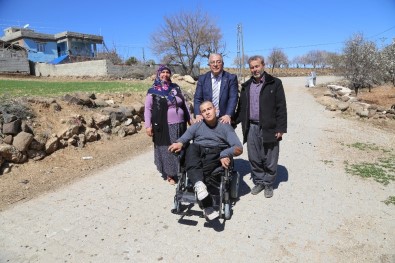 Şehitkamil'de 4 Engelliye Daha Akülü Araç Ve Tekerlekli Sandalye Dağıtıldı