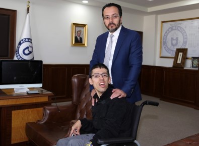 ADÜ Rektörü Bircan Engelli Öğrenciye Verdiği Sözü Tuttu