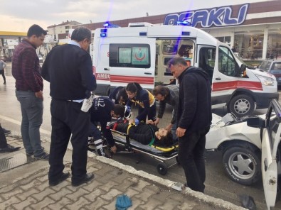 Sungurlu'da Kaza  Açıklaması 1 Yaralı