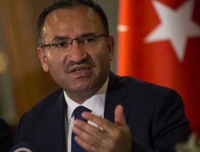 Adalet Bakanı Bozdağ'dan Adil Öksüz açıklaması