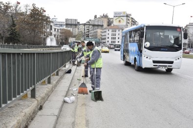 Ankara Büyükşehir Belediyesinden Bahar Temizliği
