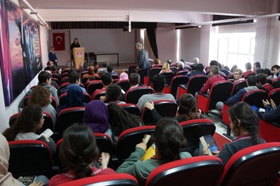 Lapseki'de 53'Üncü Kütüphaneler Haftası Kutlama Etkinlikleri