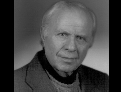 Orhan Asena sahnede anılacak