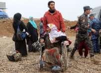 SURİYE KRİZİ - Suriye'yi terk edenlerin sayısı inanılmaz rakamlara ulaştı