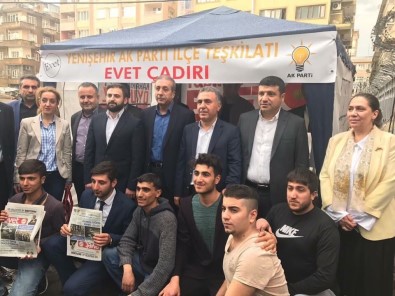 AK Parti Yenişehir İlçe Başkanlığı 'Evet Çadırı' Kurdu