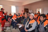 MESUT ÖZAKCAN - Efeler Belediyesi Personeli 'Afet Farkındalık Eğitimi' Alıyor