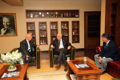 Fenerbehçe'den Yenimahalle Belediye Başkanı Fethi Yaşar'a Ziyaret