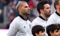 RİCARDO QUARESMA - Beşiktaş'a 2 isimden kötü haber