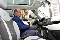 TEST SÜRÜŞÜ - Engelliler Mersin'de İlk Defa Test Sürüşü Yaptı