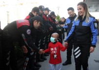 LÖSEMİ HASTASI - Minik Mustafa, Lösemiyi Yendi Polis Eskortuyla Evine Gitti