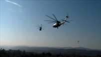 ÖZEL KUVVETLER - 17 Helikopter Operasyon İçin Art Arda Havalandı!